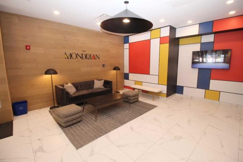 214-8370 Broadcast Avenue Sw, Calgary, AB - Indoor Photo Showing Other Room