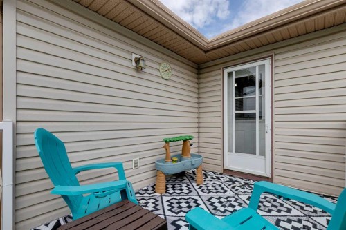4 Big Springs Hill Se, Airdrie, AB - Outdoor With Deck Patio Veranda With Exterior
