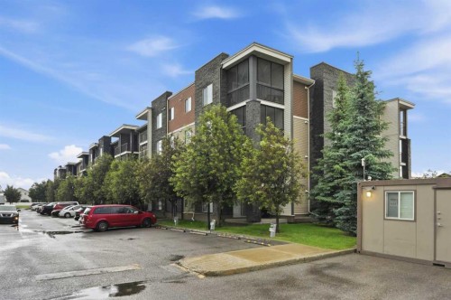 215-7110 80 Avenue Ne, Calgary, AB - Outdoor