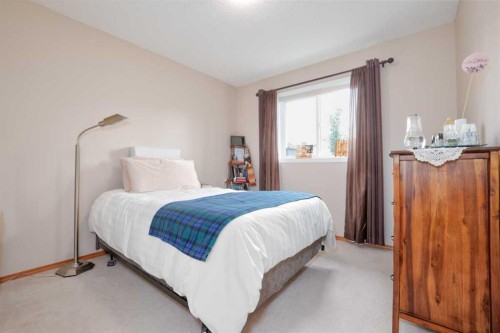 42 Royal Birch Landing Nw, Calgary, AB 