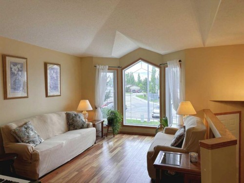 6244 Cypress Close, Olds, AB 