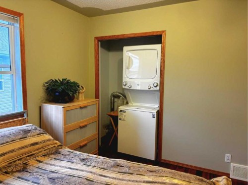6244 Cypress Close, Olds, AB 