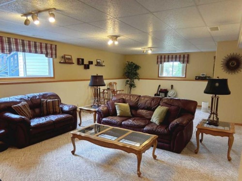 6244 Cypress Close, Olds, AB 