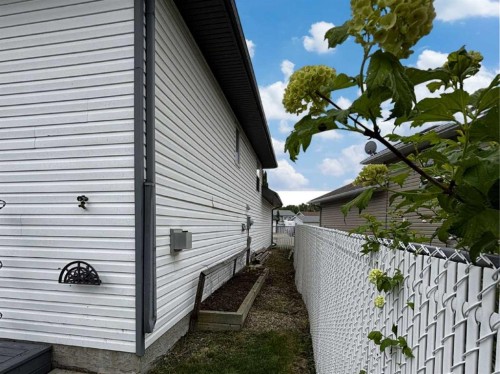 6244 Cypress Close, Olds, AB 
