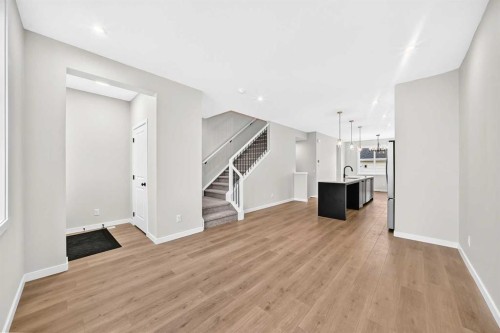 265 Heirloom Way Se, Calgary, AB 