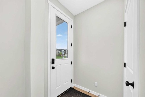 265 Heirloom Way Se, Calgary, AB 