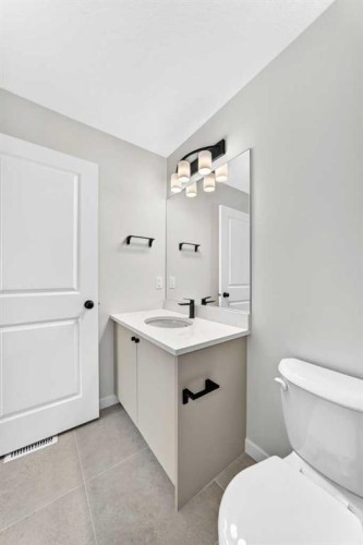 265 Heirloom Way Se, Calgary, AB 