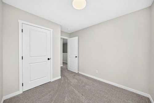 265 Heirloom Way Se, Calgary, AB 