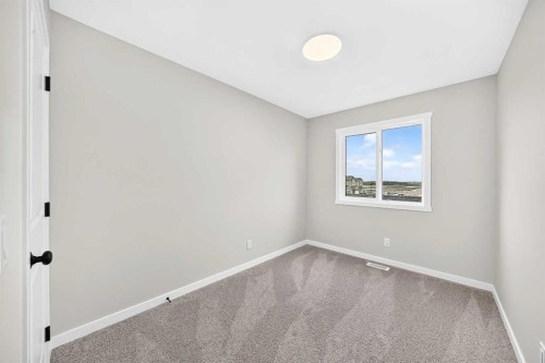 265 Heirloom Way Se, Calgary, AB 