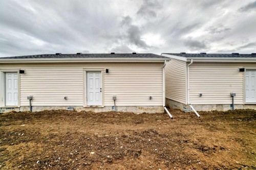 265 Heirloom Way Se, Calgary, AB 