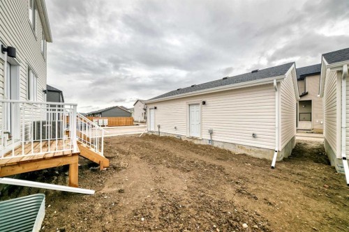 265 Heirloom Way Se, Calgary, AB 