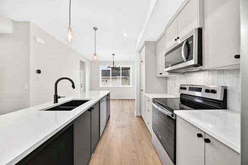 265 Heirloom Way Se, Calgary, AB 