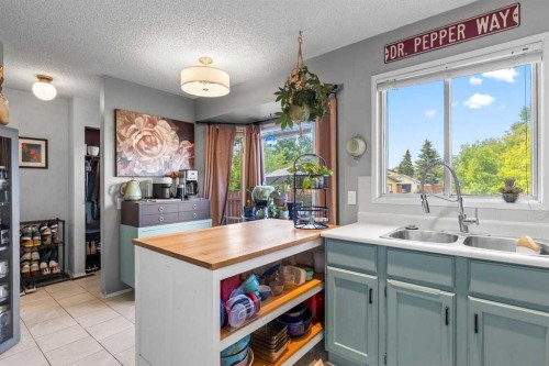 116 Sunbank Way Se, Calgary, AB 