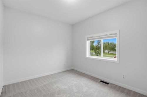 319 Coventry Road Ne, Calgary, AB 