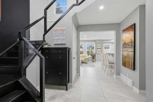319 Coventry Road Ne, Calgary, AB 