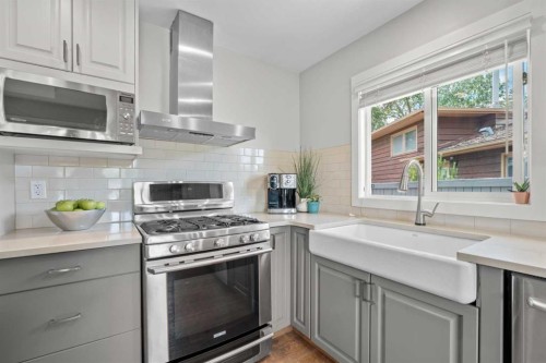 331 Midglen Place Se, Calgary, AB 