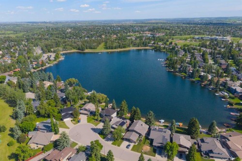 331 Midglen Place Se, Calgary, AB 