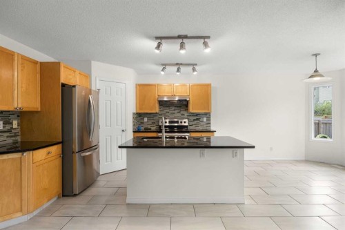 144 Panamount Lane Nw, Calgary, AB 