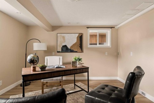 220 41 Avenue Nw, Calgary, AB 
