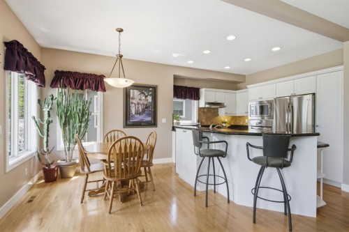 25 Ravine Drive, Heritage Pointe, AB 