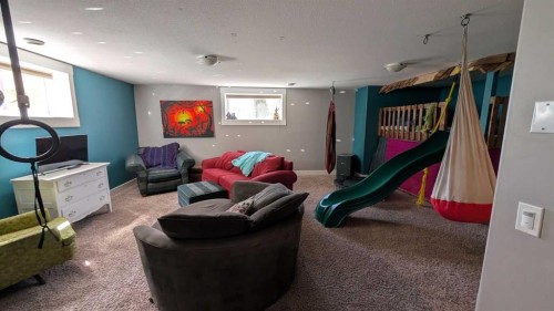 1220 21 Street, Bowden, AB 