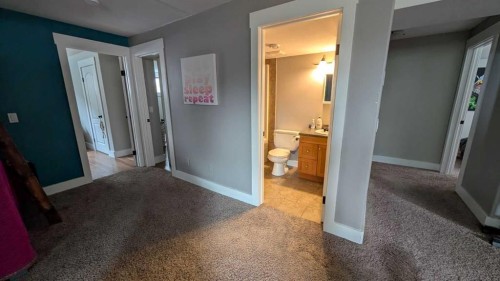 1220 21 Street, Bowden, AB 