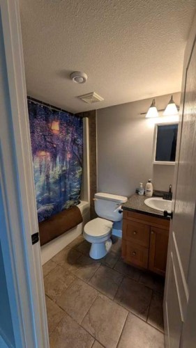 1220 21 Street, Bowden, AB 