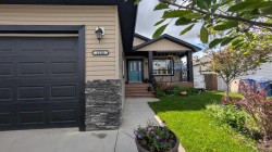 1220 21 Street Bowden, AB T0M 0K0