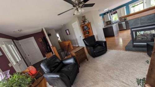 1220 21 Street, Bowden, AB 