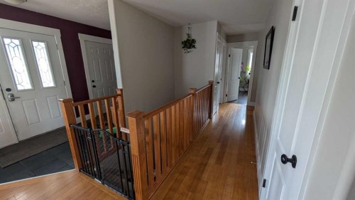 1220 21 Street, Bowden, AB 
