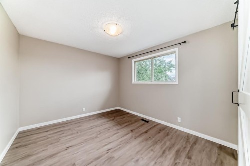 35 Green Meadow Crescent, Strathmore, AB 
