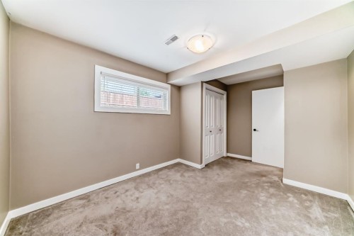 35 Green Meadow Crescent, Strathmore, AB 
