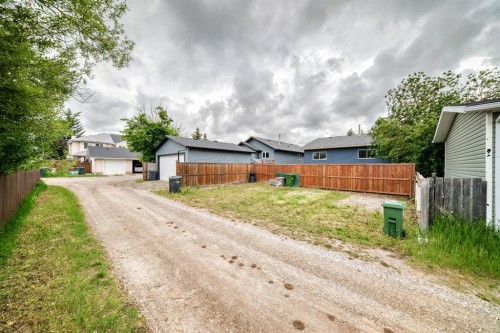 35 Green Meadow Crescent, Strathmore, AB 