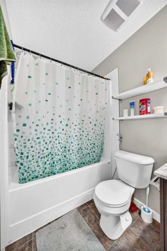 711 Auburn Bay Circle Se, Calgary, AB 