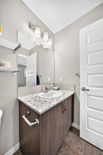 711 Auburn Bay Circle Se, Calgary, AB 