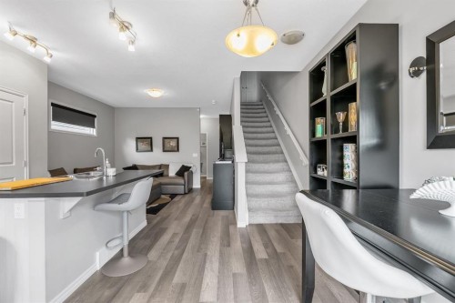72 Legacy Mews Se, Calgary, AB 