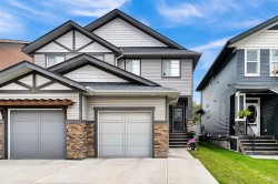 72 Legacy Mews SE Calgary, AB T2X 0Y5