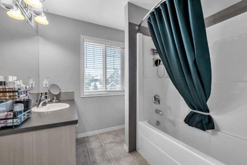 72 Legacy Mews Se, Calgary, AB 