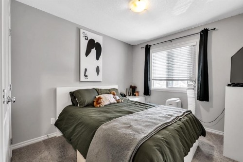 72 Legacy Mews Se, Calgary, AB 