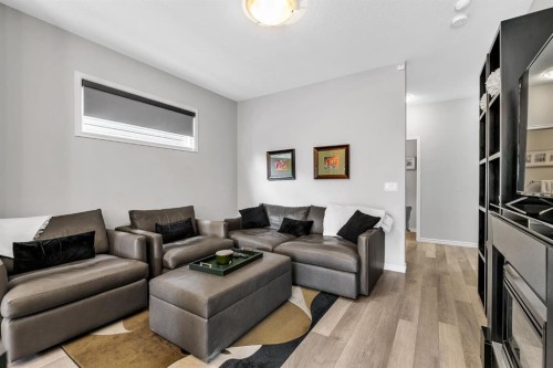 72 Legacy Mews Se, Calgary, AB 