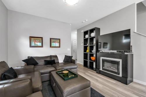 72 Legacy Mews Se, Calgary, AB 