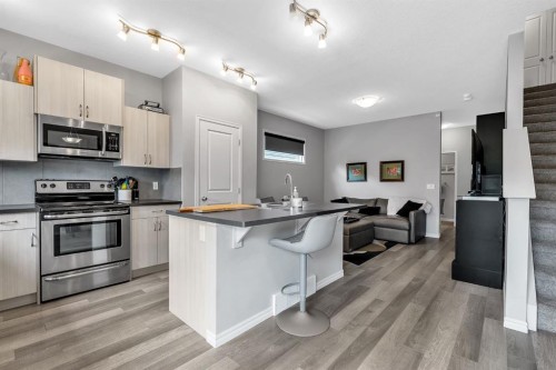 72 Legacy Mews Se, Calgary, AB 