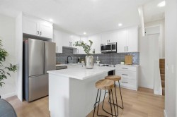 1060 Ranchview Road NW Calgary, AB T3G 1R9