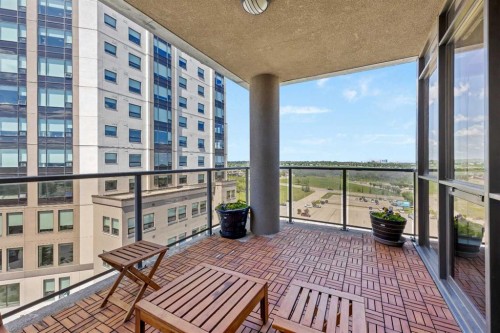 701-10 Shawnee Hill Sw, Calgary, AB - Outdoor With Balcony
