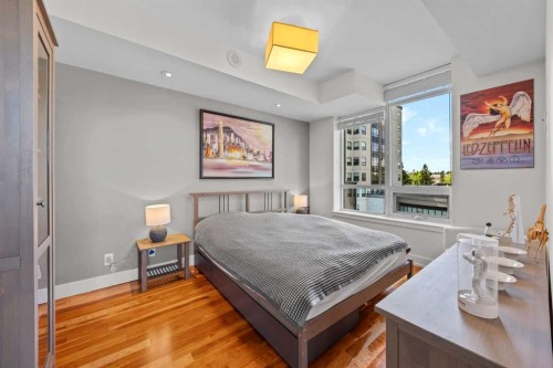 701-10 Shawnee Hill Sw, Calgary, AB - Indoor Photo Showing Bedroom