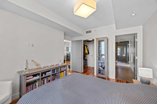 701-10 Shawnee Hill Sw, Calgary, AB - Indoor Photo Showing Bedroom