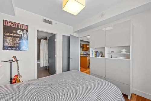701-10 Shawnee Hill Sw, Calgary, AB - Indoor Photo Showing Bedroom