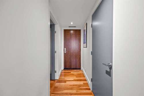 701-10 Shawnee Hill Sw, Calgary, AB - Indoor Photo Showing Other Room