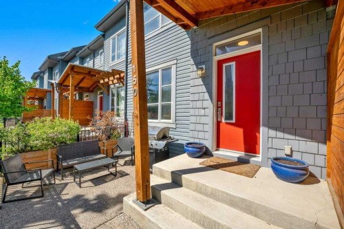 150 Chapalina Square Se, Calgary, AB 