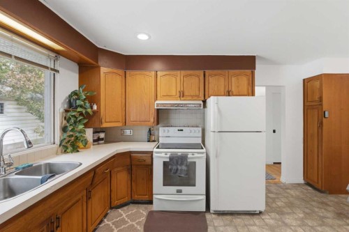 3248 Bearspaw Drive Nw, Calgary, AB 